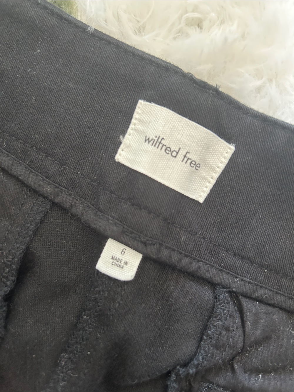 ✨🖤Wilfred Black Cargo Pocket Pants - Picture 4 of 4